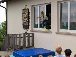 k1600_pxl_20240724_090758994.action_pan-02.original